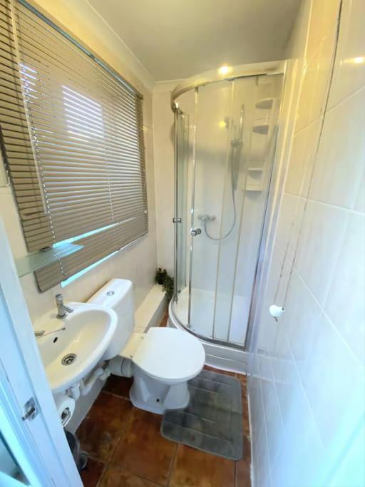 Evo A - Gravesend 1 Bedroom Apartment Bagian luar foto