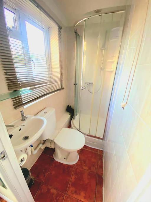 Evo A - Gravesend 1 Bedroom Apartment Bagian luar foto