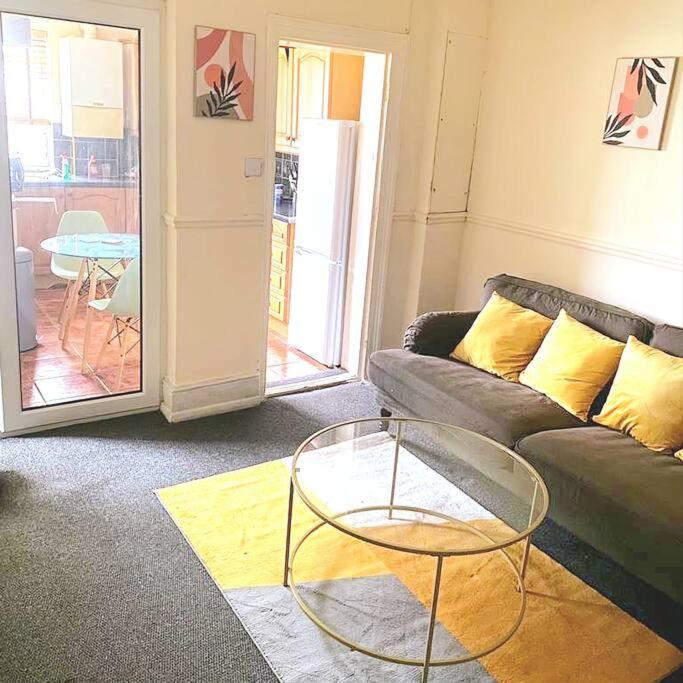 Evo A - Gravesend 1 Bedroom Apartment Bagian luar foto