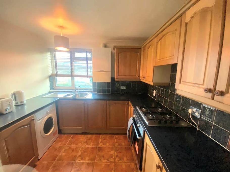 Evo A - Gravesend 1 Bedroom Apartment Bagian luar foto
