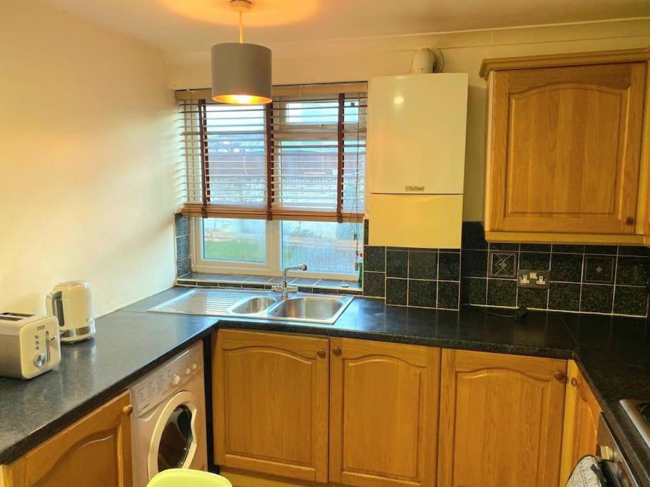 Evo A - Gravesend 1 Bedroom Apartment Bagian luar foto