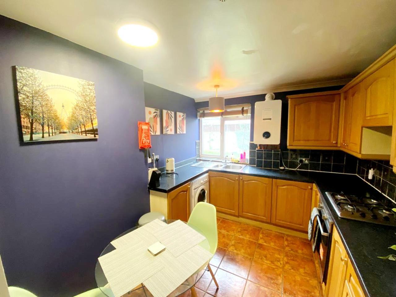 Evo A - Gravesend 1 Bedroom Apartment Bagian luar foto